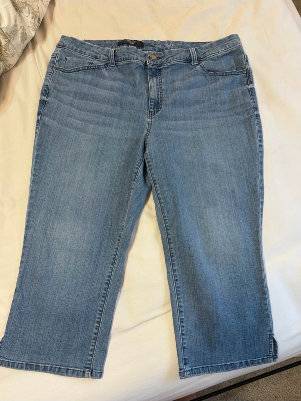 Simply Vera Vera Wang Light Blue Cropped Jeans
